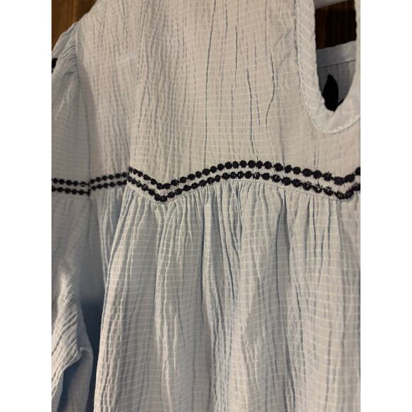 THML Boutique Embroidered Puff Sleeve Blouse Large - Picture 8 of 8